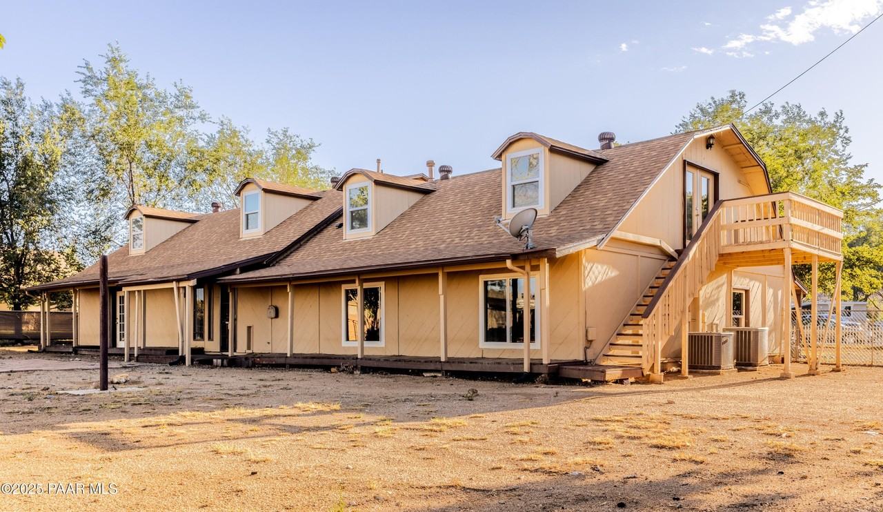 3225 North Starlight Drive - Photo 3 of 33