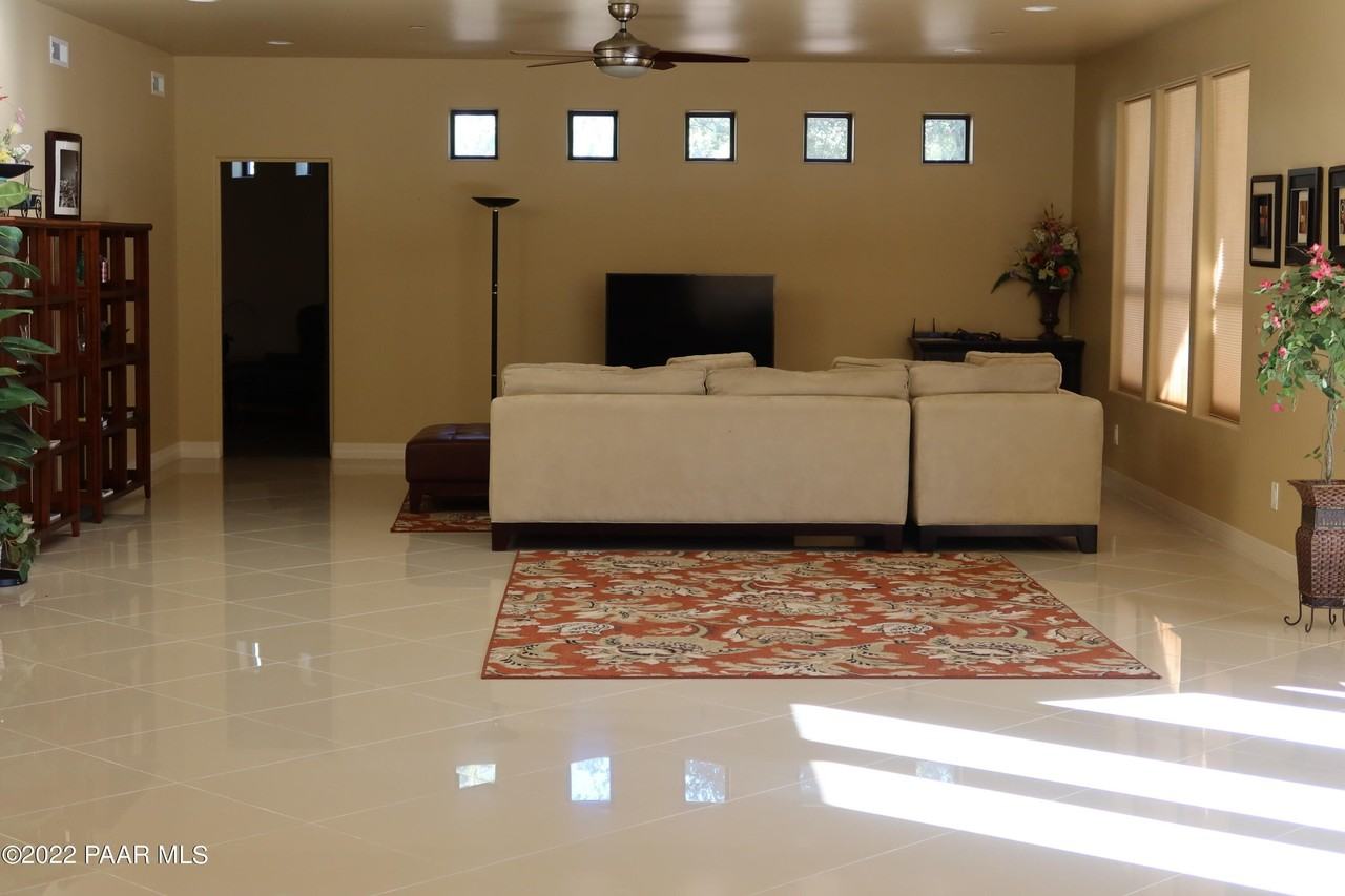 1805 Bridge Park Pl - Photo 5 of 25