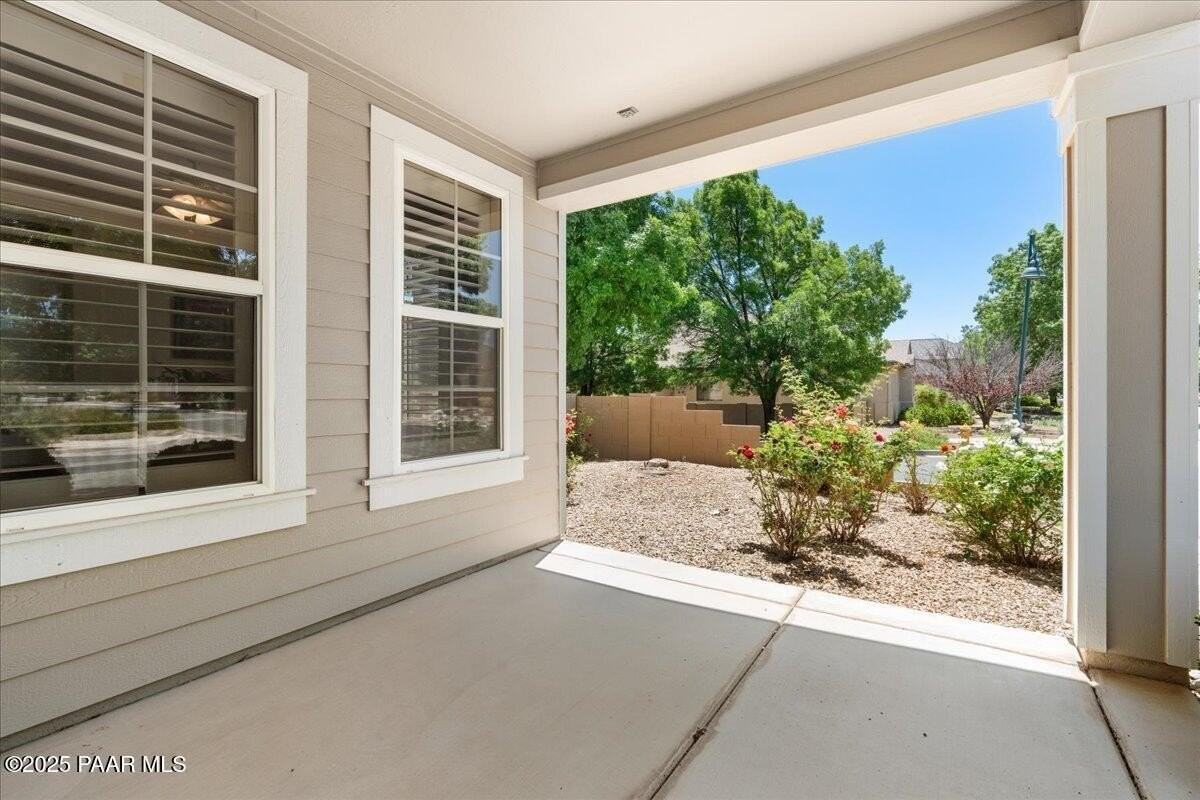 1915 N Bittersweet Way - Photo 6 of 45