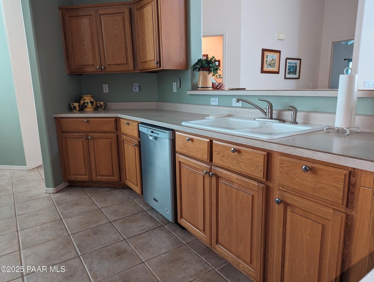 2365 Sequoia Drive - Photo 4 of 17