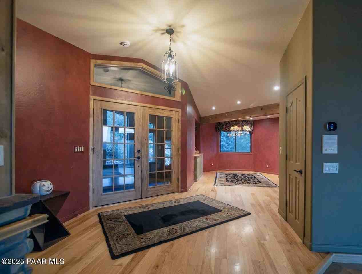 270 E Long - Photo 6 of 32