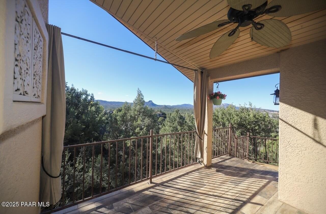 270 E Long - Photo 7 of 32