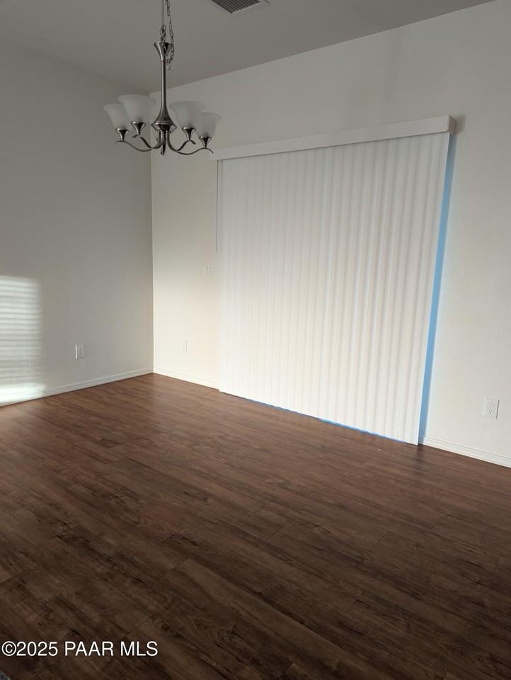 8980 East Navajo Court - Photo 5 of 11