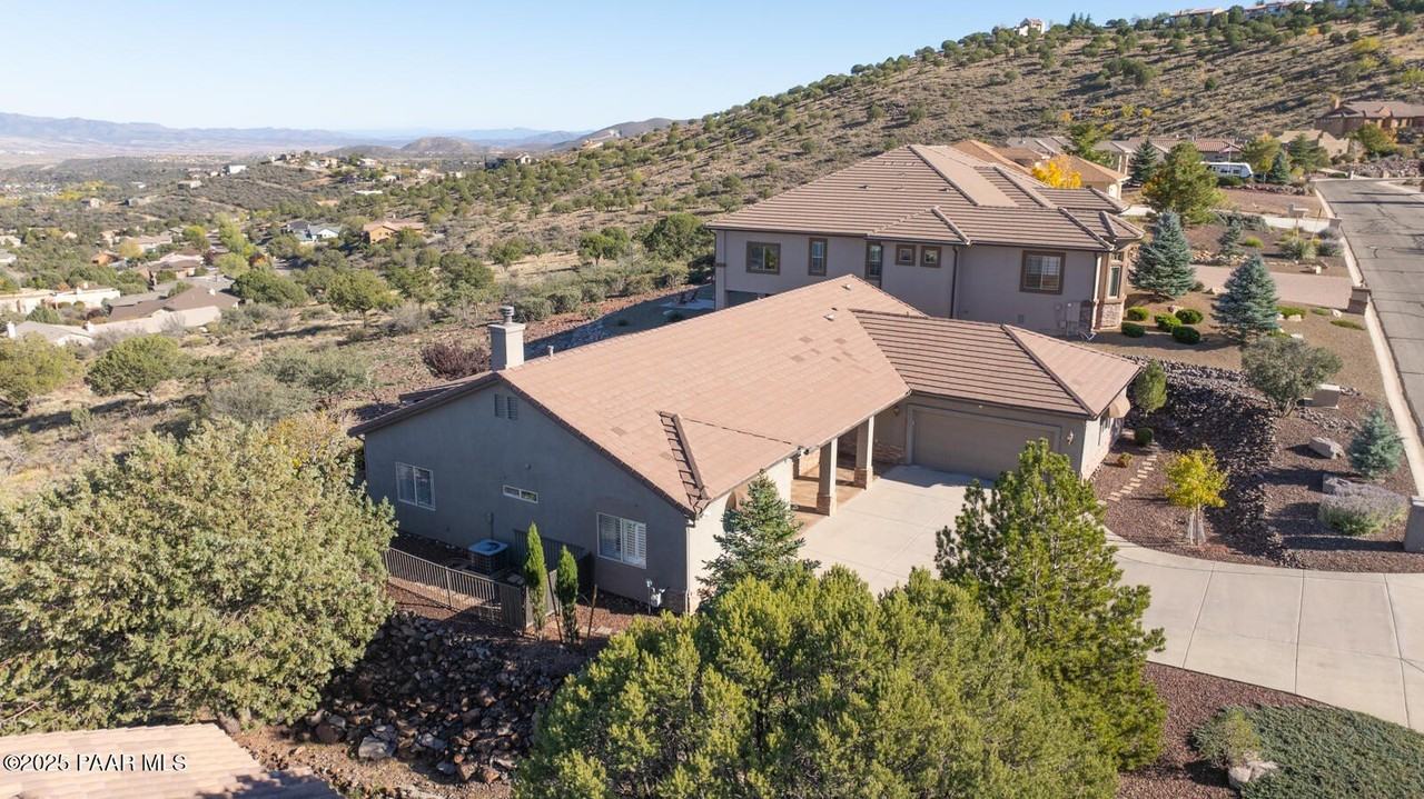 1003 Rough Diamond Dr - Photo 7 of 50