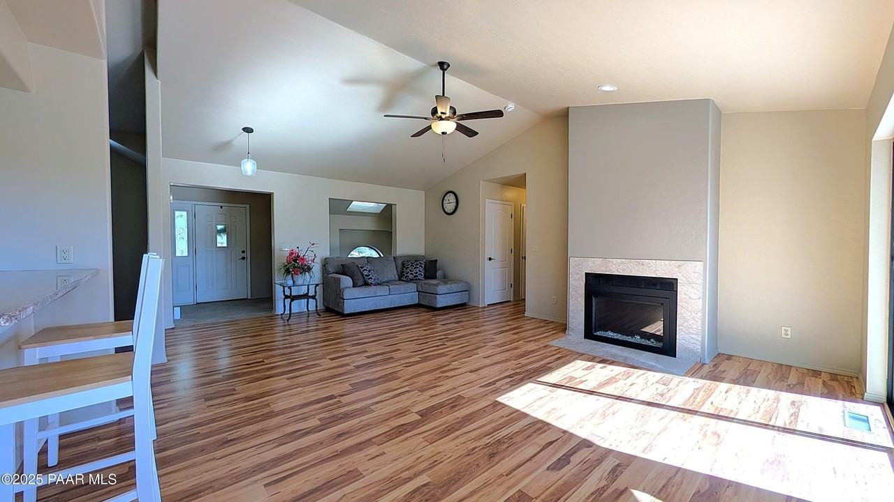 4911 Hornet Drive - Photo 6 of 29