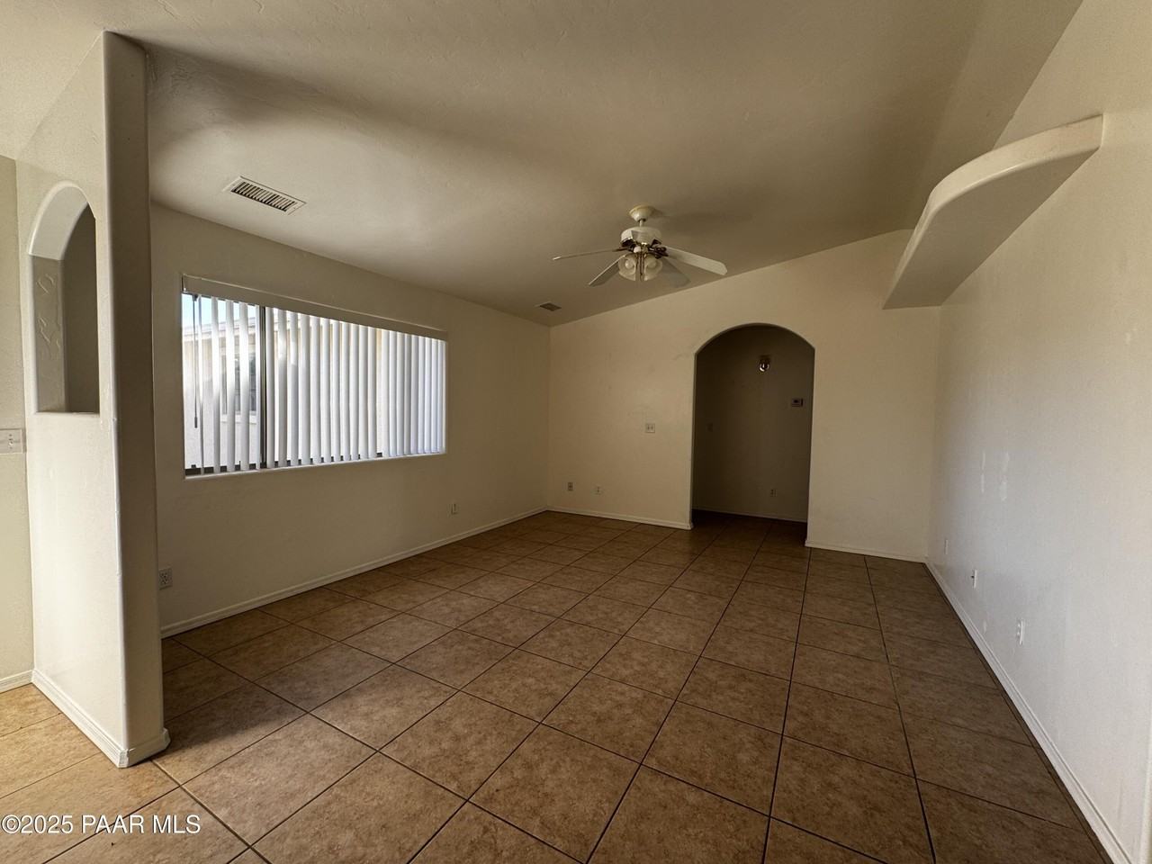 8330 East Manley Drive - Photo 3 of 18