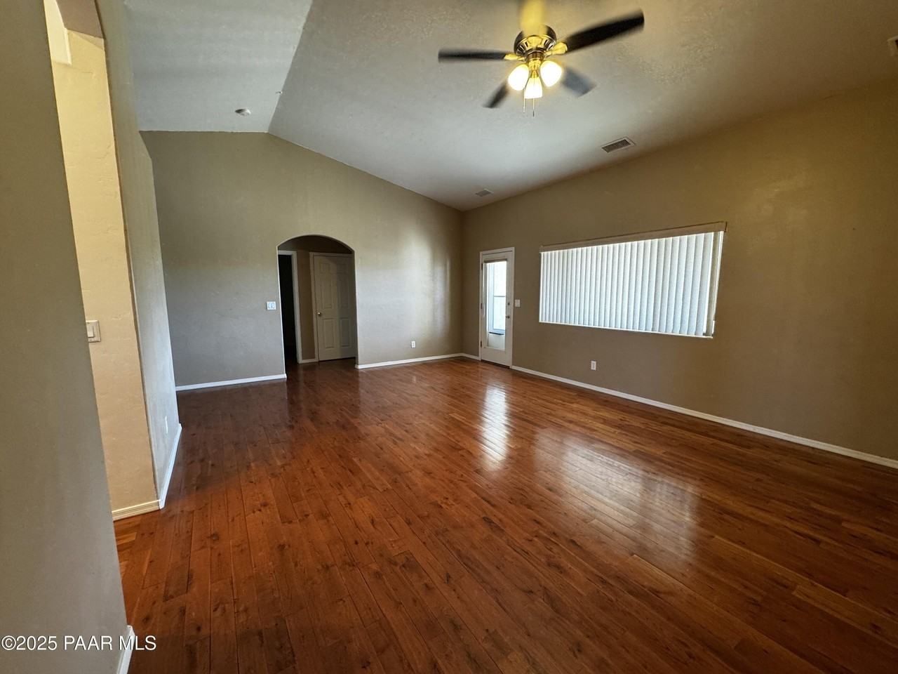 3750 North Meadowlark Drive - Photo 6 of 23