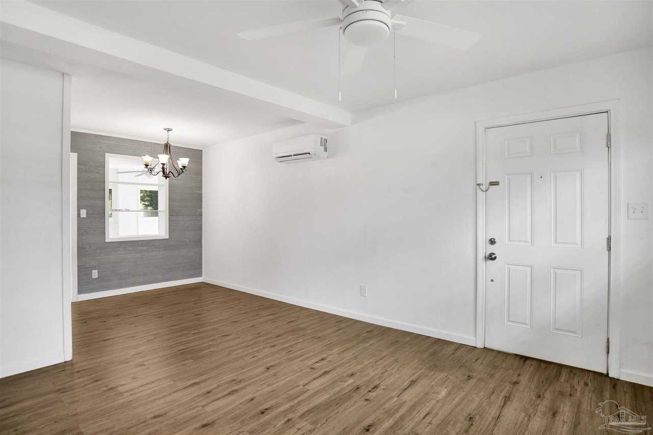 51 Adkinson Dr - Photo 6 of 26