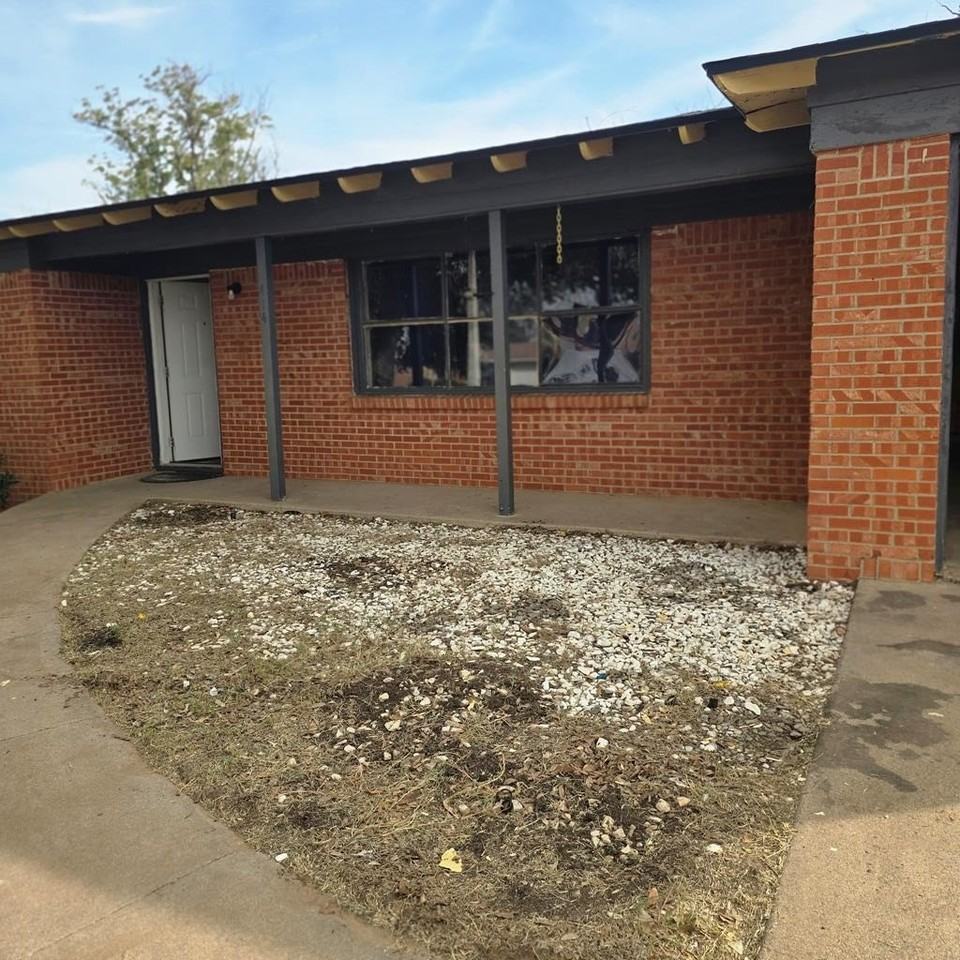 414 East Shandon Avenue