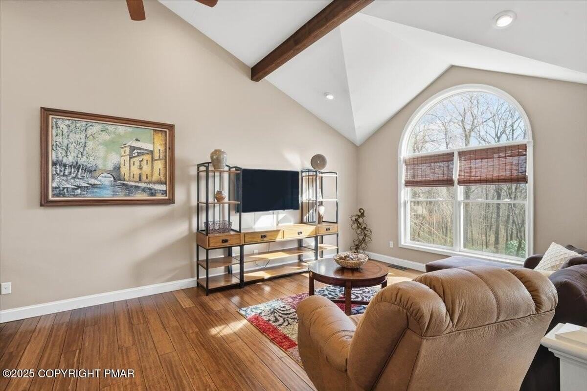 126 Snyder Ln - Photo 2 of 22