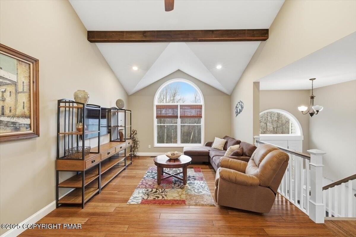 126 Snyder Ln - Photo 3 of 22