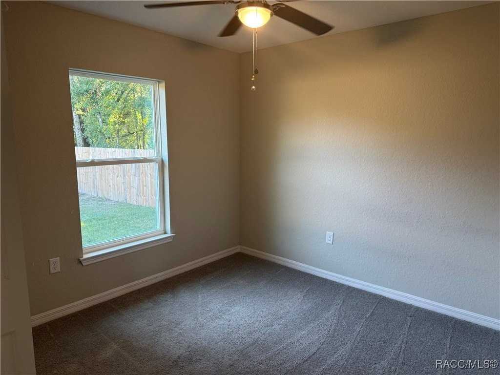 20072 Sw Marine Blvd - Photo 6 of 9