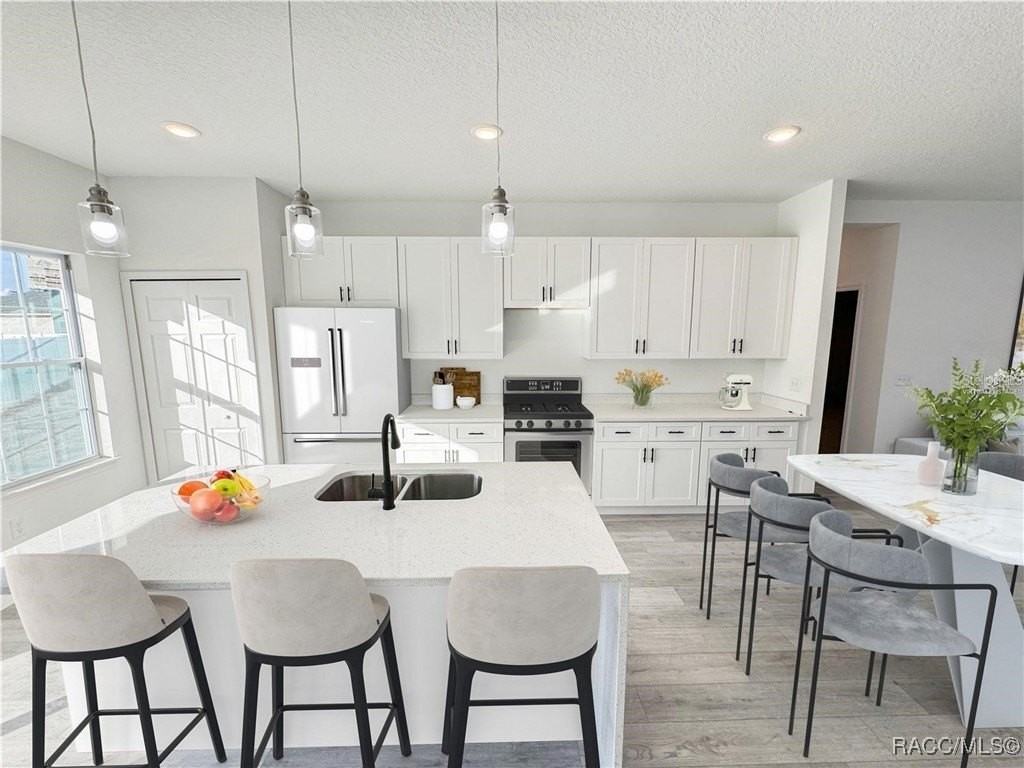 9521 N Old Mill Way - Photo 2 of 32