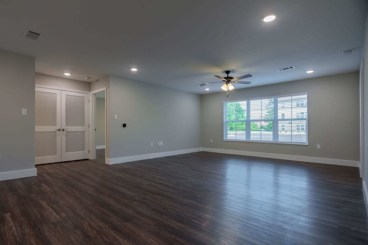 NEW 2 Bedroom, 2 Bathroom Upscale Apartment in Downtown Pigeon Forge, TN! - Photo 4 of 13