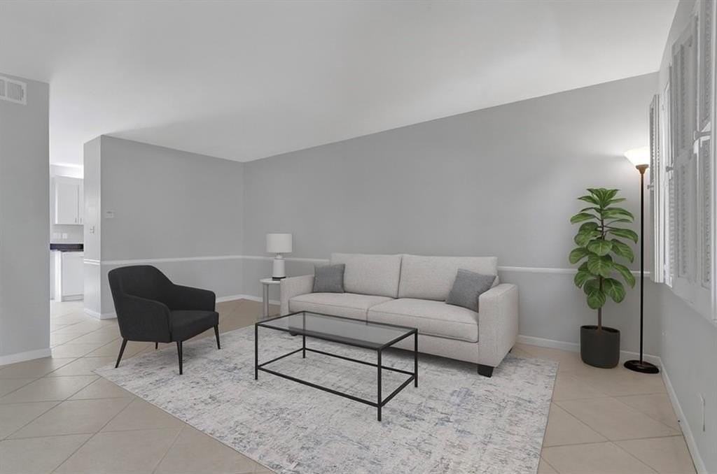 12 Ne 20th Ct #9B - Photo 2 of 20