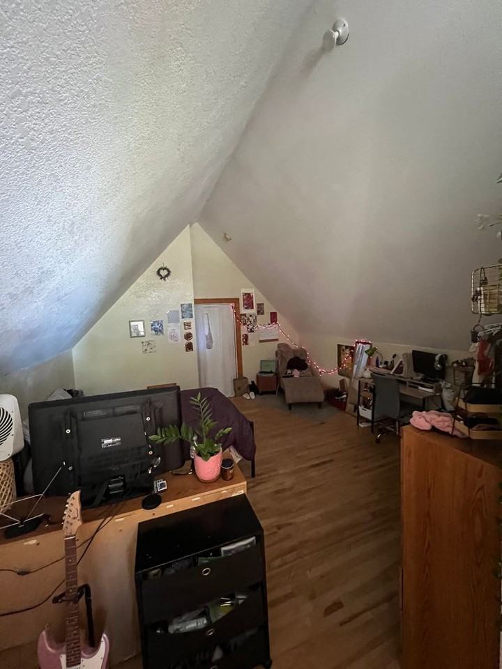 2632 North Bartlett Avenue - Photo 6 of 11