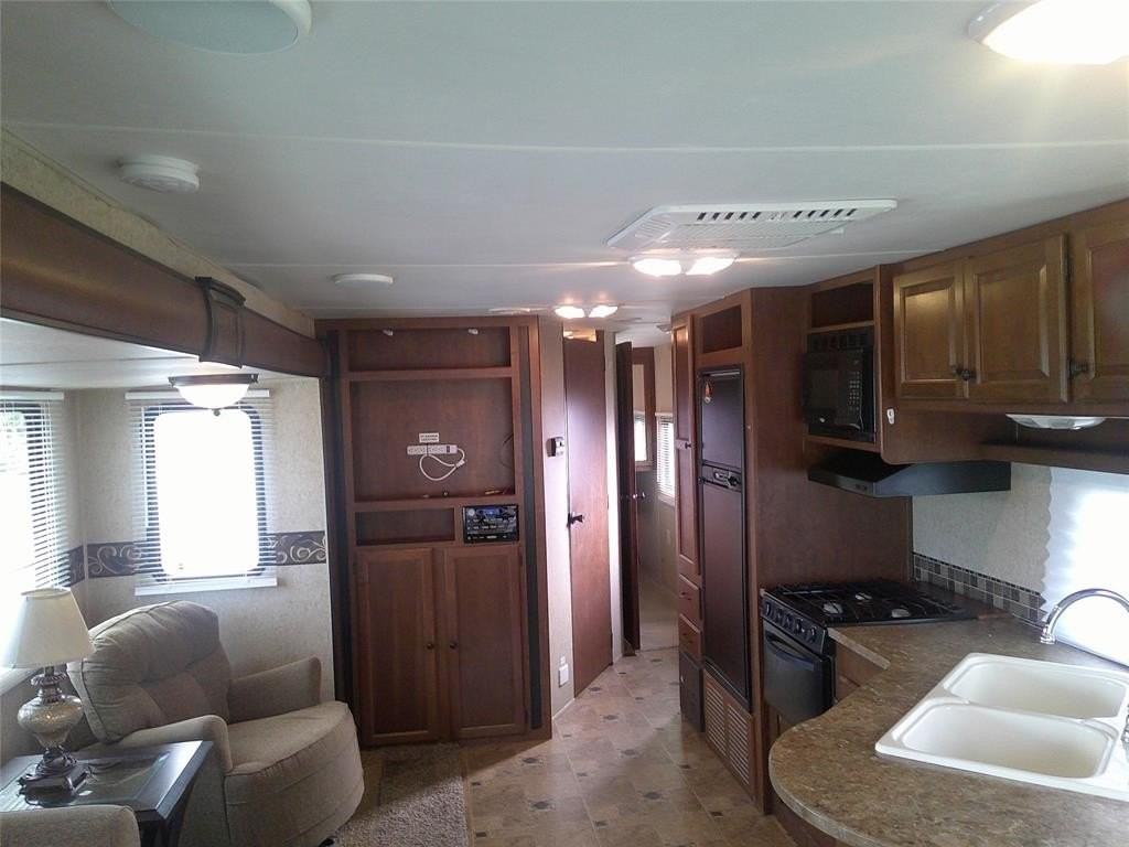 19115 Ne Miami Ct - Photo 2 of 10