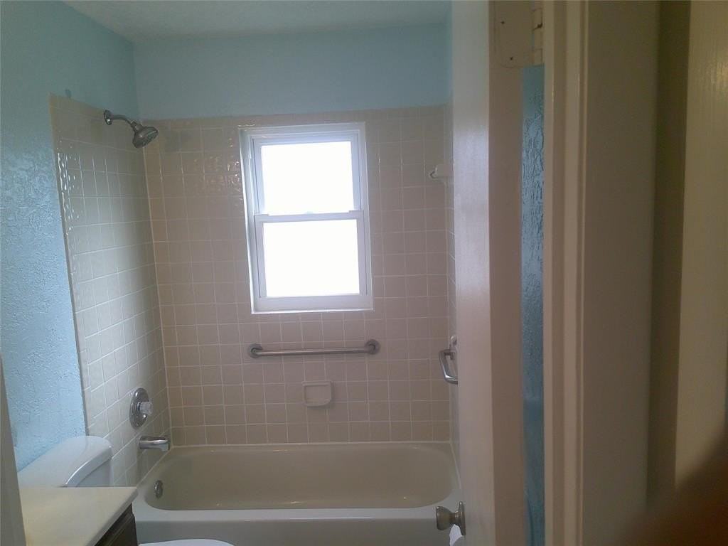 19115 Ne Miami Ct - Photo 7 of 10