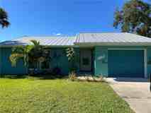 1421 Thornhill Ln - Photo 1 of 1