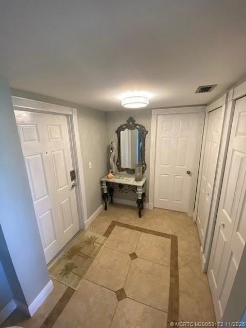 3432 Ne Causeway Blvd Apt 102 #102 - Photo 3 of 21