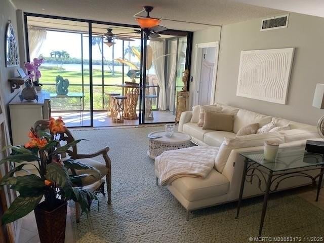 3432 Ne Causeway Blvd Apt 102 #102 - Photo 4 of 21