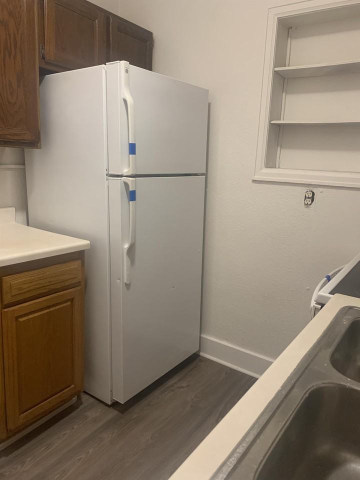 1916 4th Avenue East - Photo 2 of 9