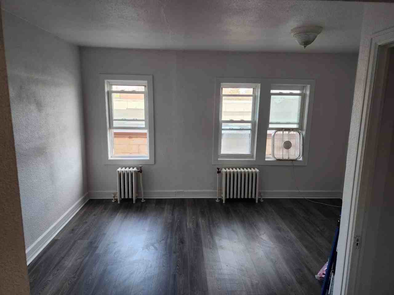 1916 4th Avenue East - Photo 3 of 9