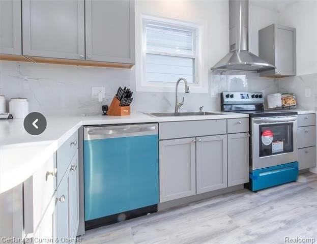 279 Manistique St - Photo 6 of 16