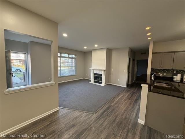 5686 Acorn Ln - Photo 4 of 21