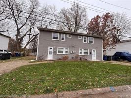 featured image of 2307 Deerfield Court