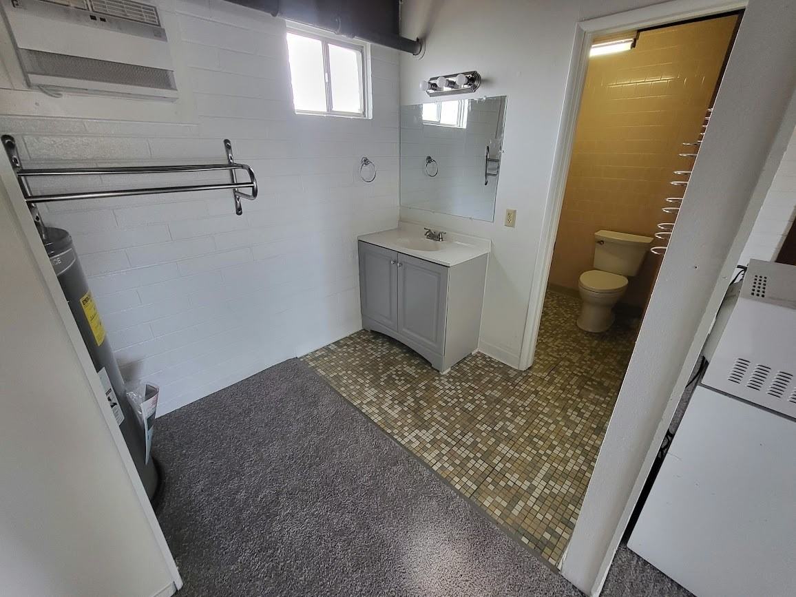 340 6th Street - Photo 4 of 6