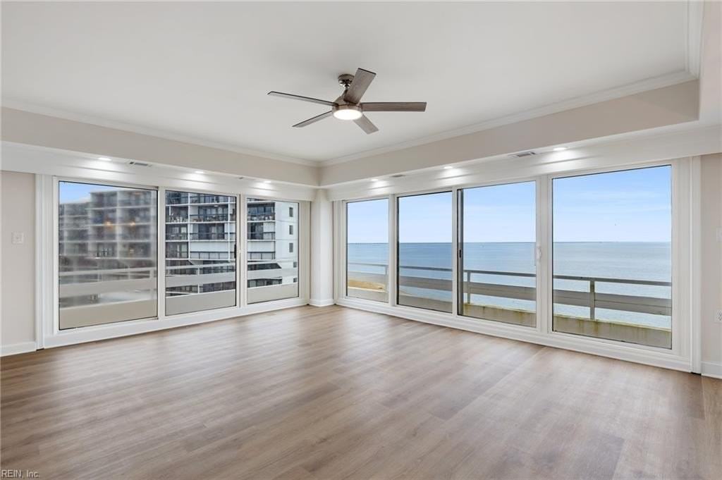 3556 Shore Dr #1001 - Photo 5 of 48