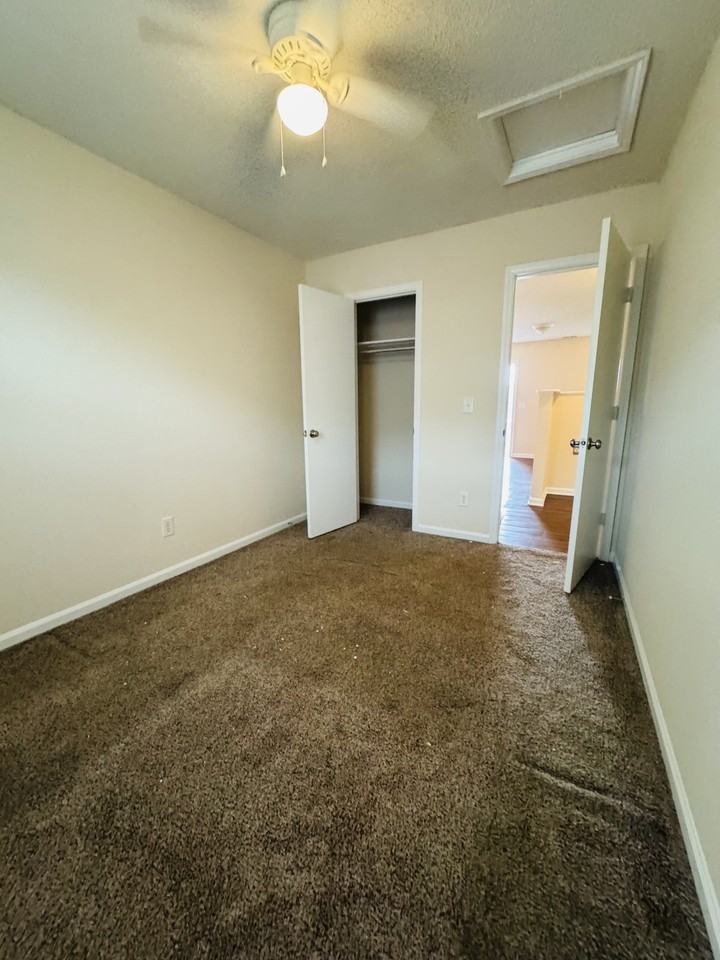 3027 Adams Boulevard - Photo 5 of 10