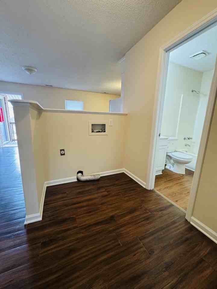 3027 Adams Boulevard - Photo 7 of 10