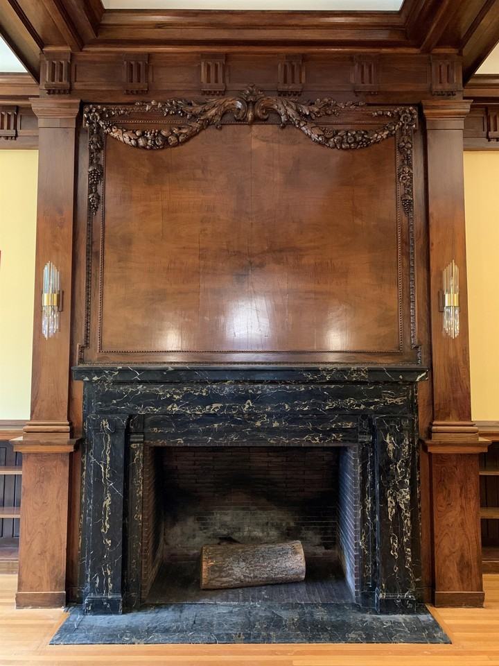 The Goodyear Mansion & Residences - Photo 5 of 50