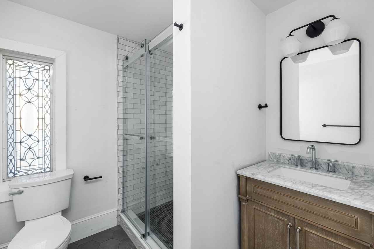 293 Governor Street - Photo 6 of 18