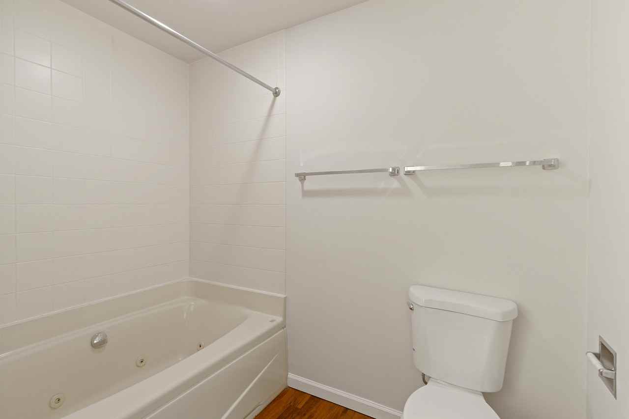 Lake Point Commons - Photo 5 of 50