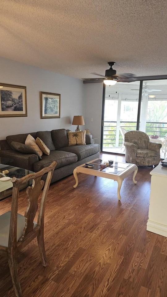 3138 Via Poinciana #209 - Photo 6 of 27