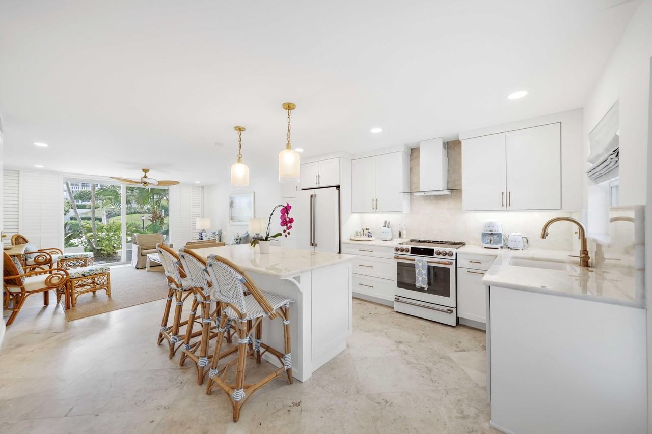 139 Sunrise Avenue #1040 - Photo 7 of 43