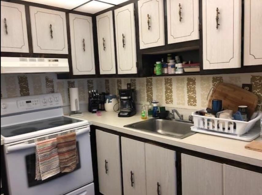 522 Capri K - Photo 3 of 25