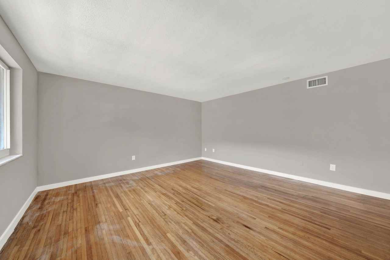 216 Calabria Ave. - Photo 2 of 18