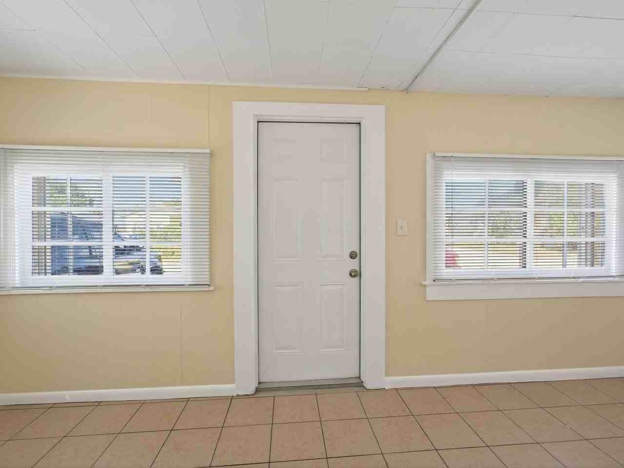 964 W Lakewood Rd - Photo 3 of 21