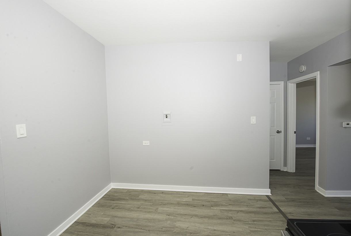 1117 East Roosevelt - Photo 6 of 11