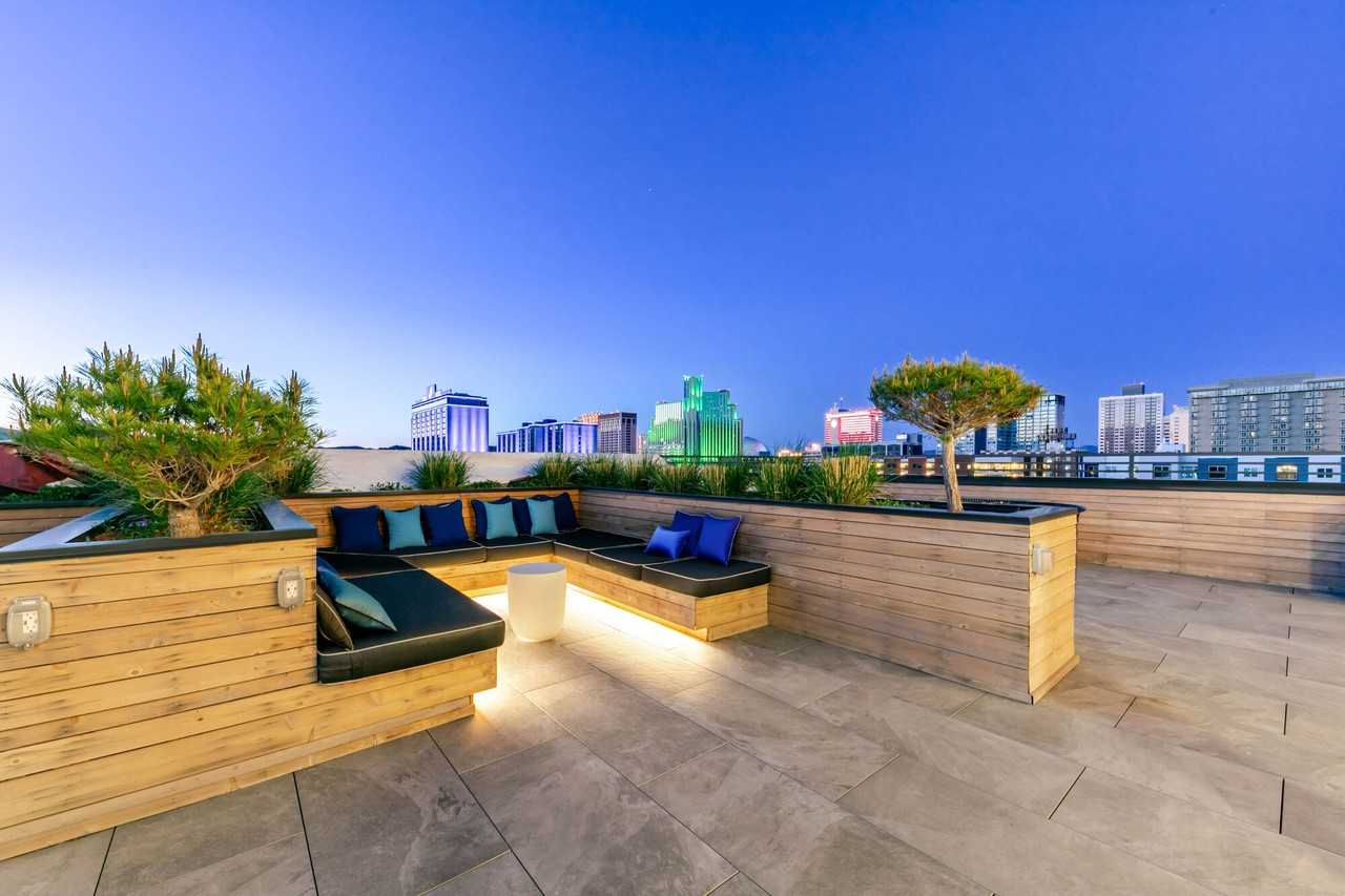 Eden Tower - Photo 2 of 15