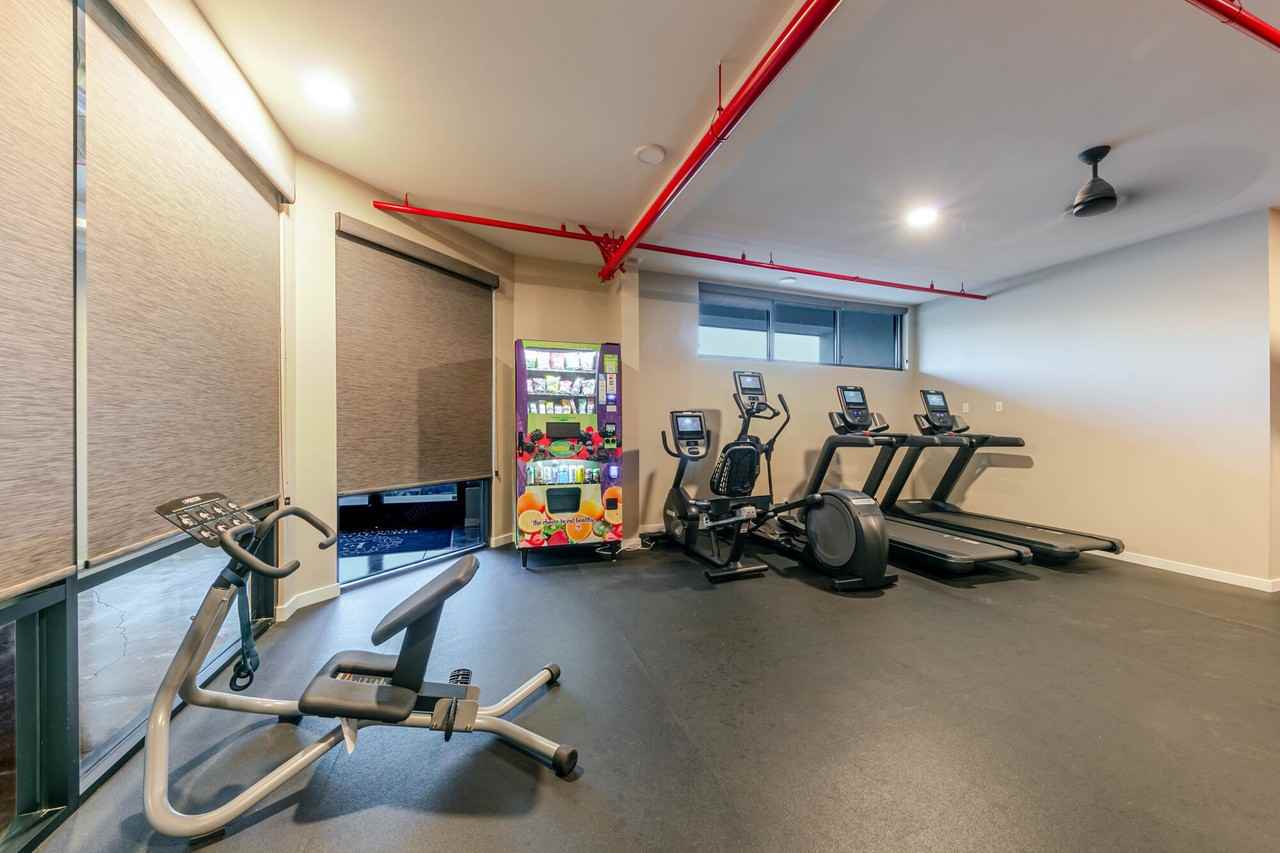 Eden Tower - Photo 5 of 15