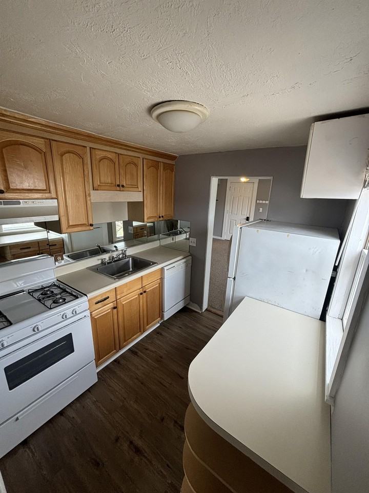 232 Ocean Street, Marshfield - Photo 3 of 17