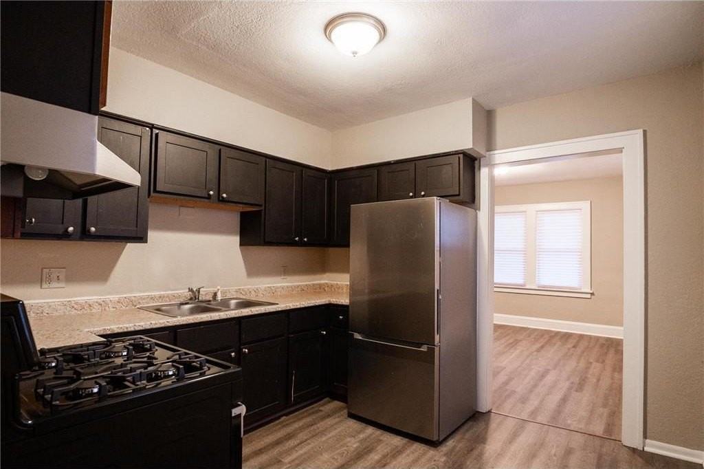 3547 Girard Ave N - Photo 4 of 14