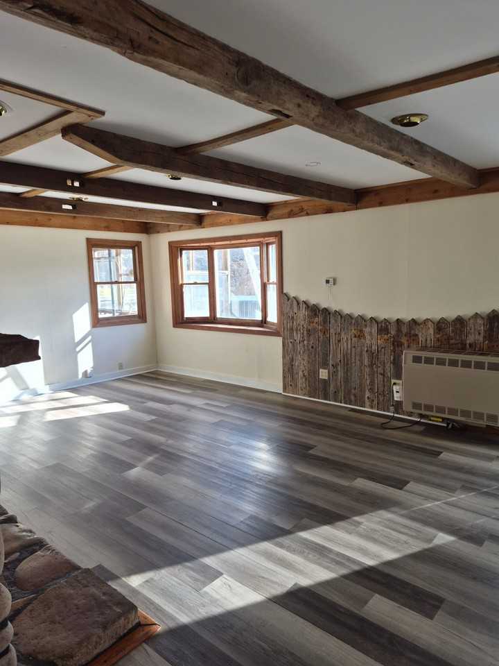 Ellsworth Suites - Photo 2 of 9