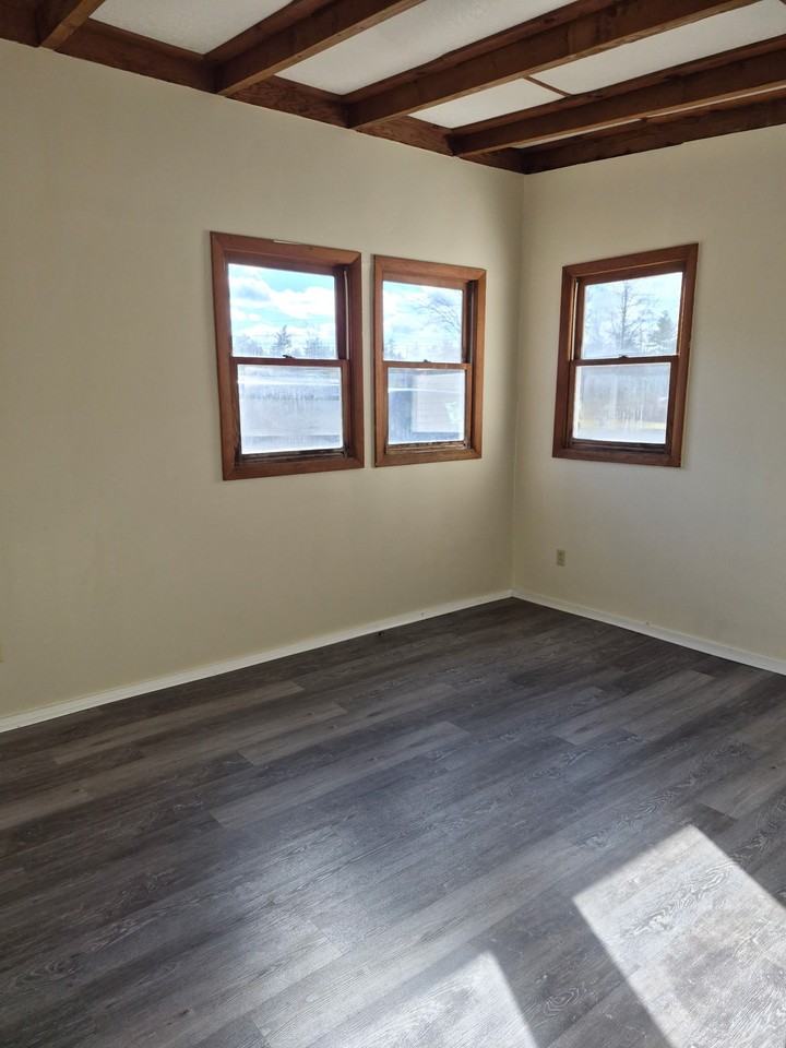 Ellsworth Suites - Photo 3 of 9