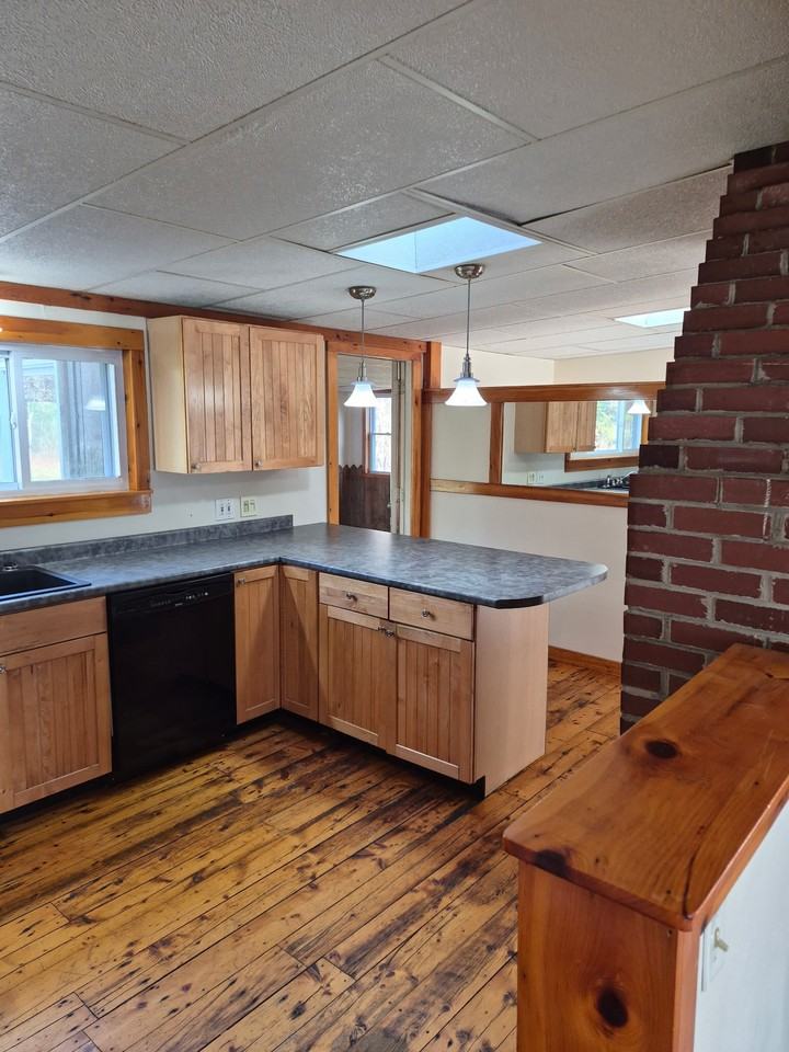 Ellsworth Suites - Photo 4 of 9